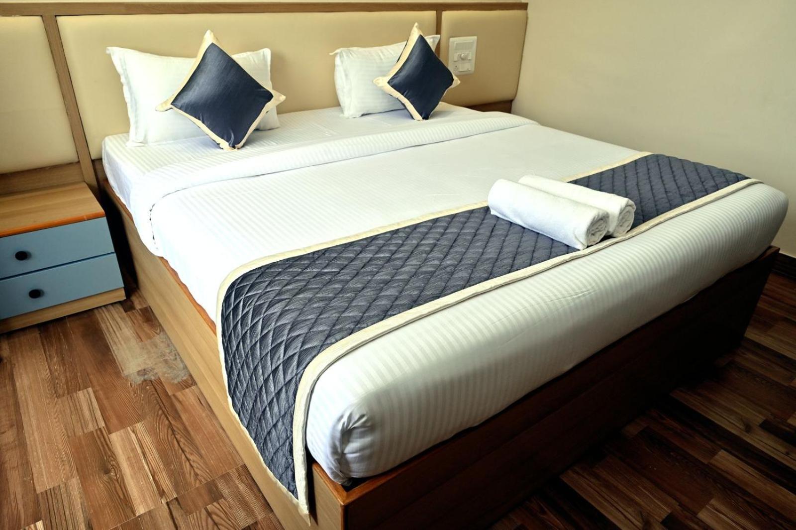Hometown Sharu'S Inn A Luxury Hotel Chikmagalūr Zewnętrze zdjęcie