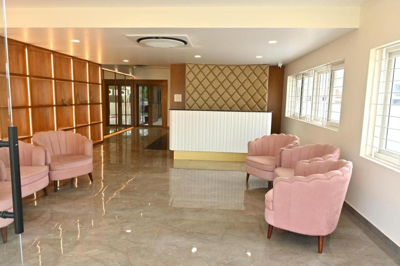 Hometown Sharu'S Inn A Luxury Hotel Chikmagalūr Zewnętrze zdjęcie