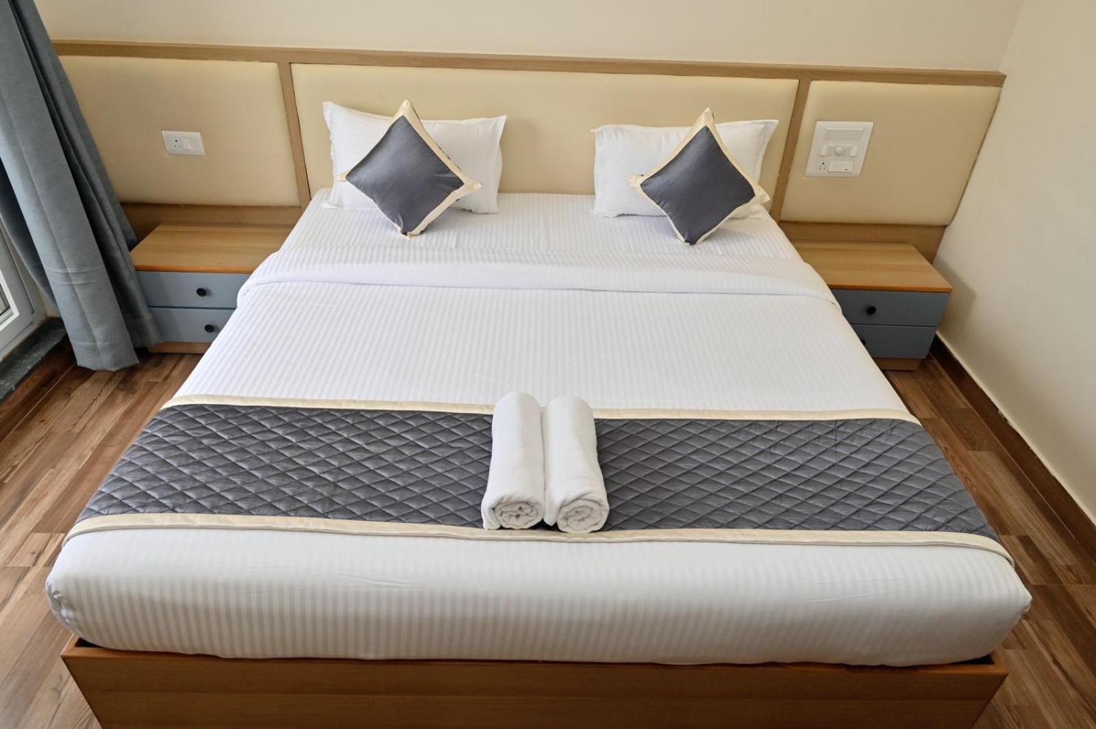 Hometown Sharu'S Inn A Luxury Hotel Chikmagalūr Zewnętrze zdjęcie