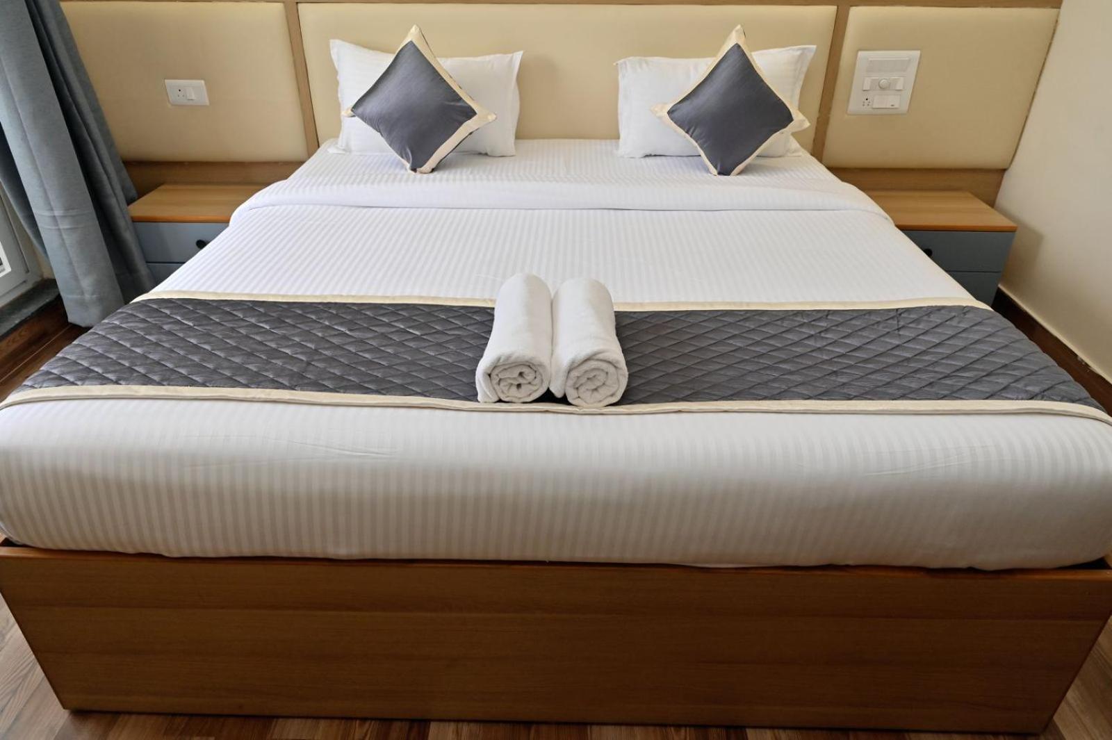 Hometown Sharu'S Inn A Luxury Hotel Chikmagalūr Zewnętrze zdjęcie