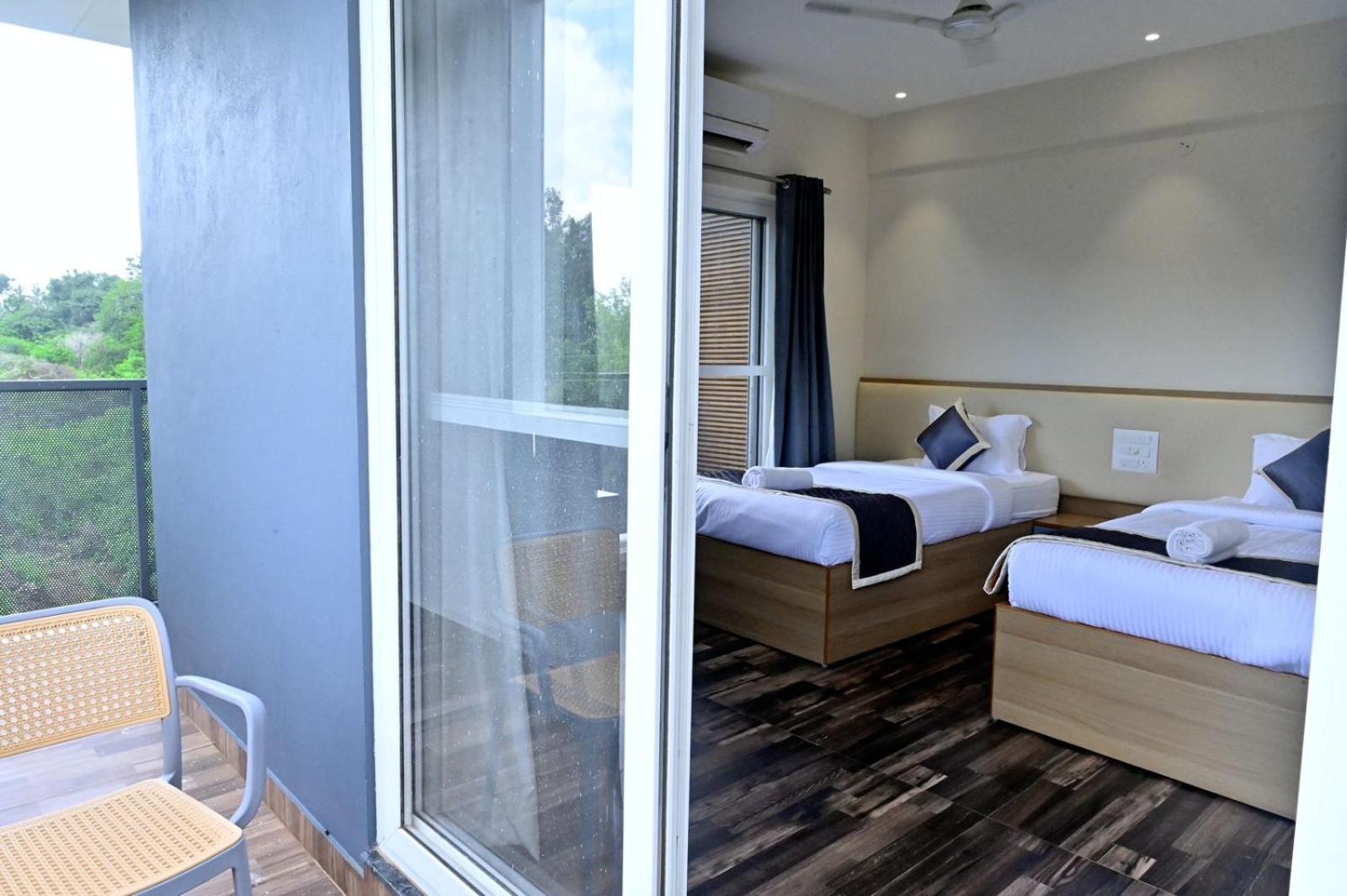 Hometown Sharu'S Inn A Luxury Hotel Chikmagalūr Zewnętrze zdjęcie